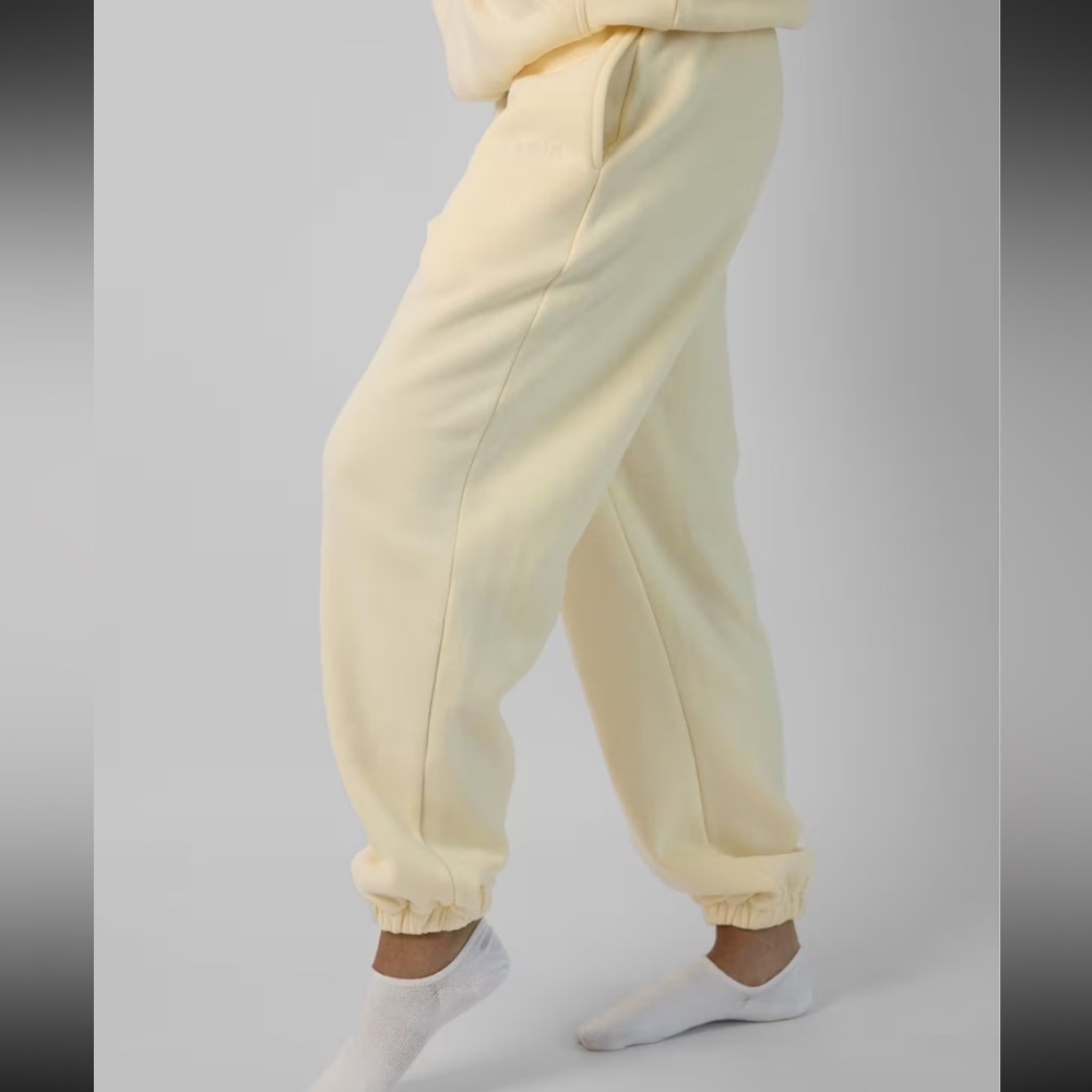 Comfrt signature sweatpants